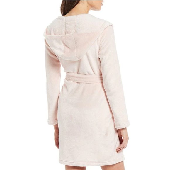 NEW UGG Sizes L, XL, Miranda Hooded Long Sleeve Fleece Cozy Robe - Ice Pink - Picture 2 of 6